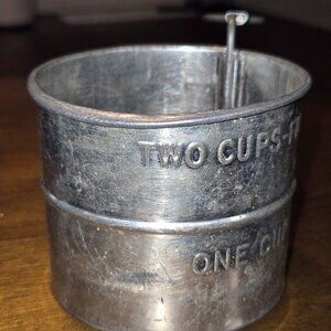 Vintage Flour Sifter Metal handheld 1-2 cup